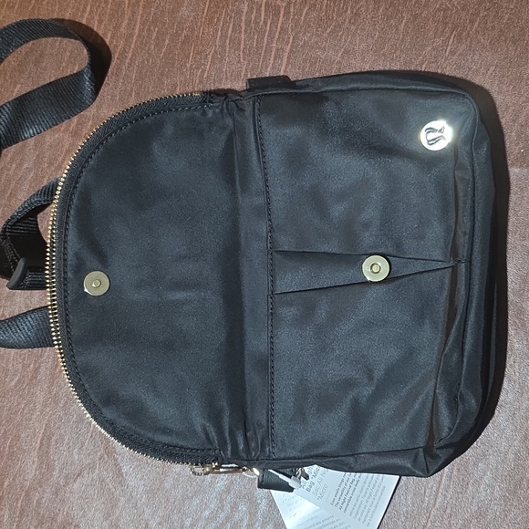 Lululemon All Night Festival Bag *Micro Black / Gold - Picture 4 of 5